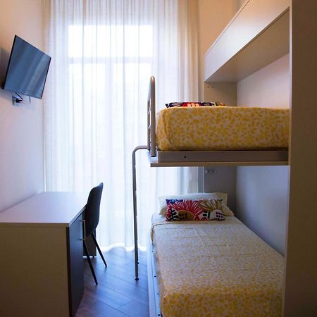 Rooms Garibaldi نابولي المظهر الخارجي الصورة