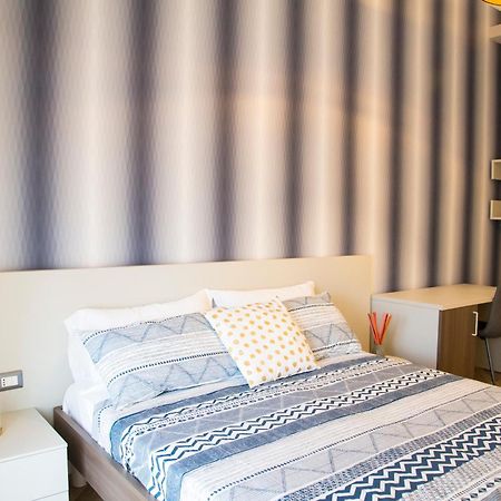 Rooms Garibaldi نابولي المظهر الخارجي الصورة
