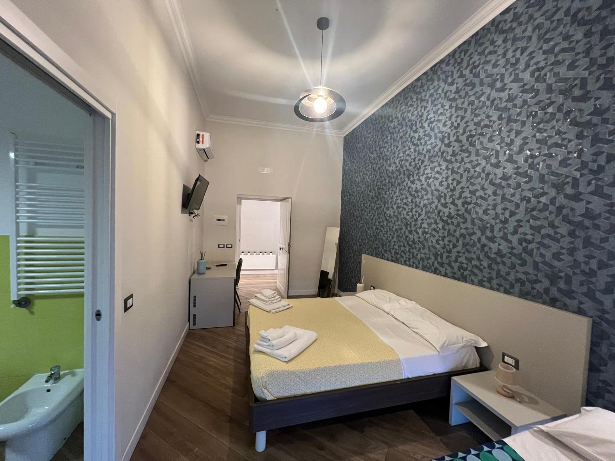Rooms Garibaldi نابولي المظهر الخارجي الصورة