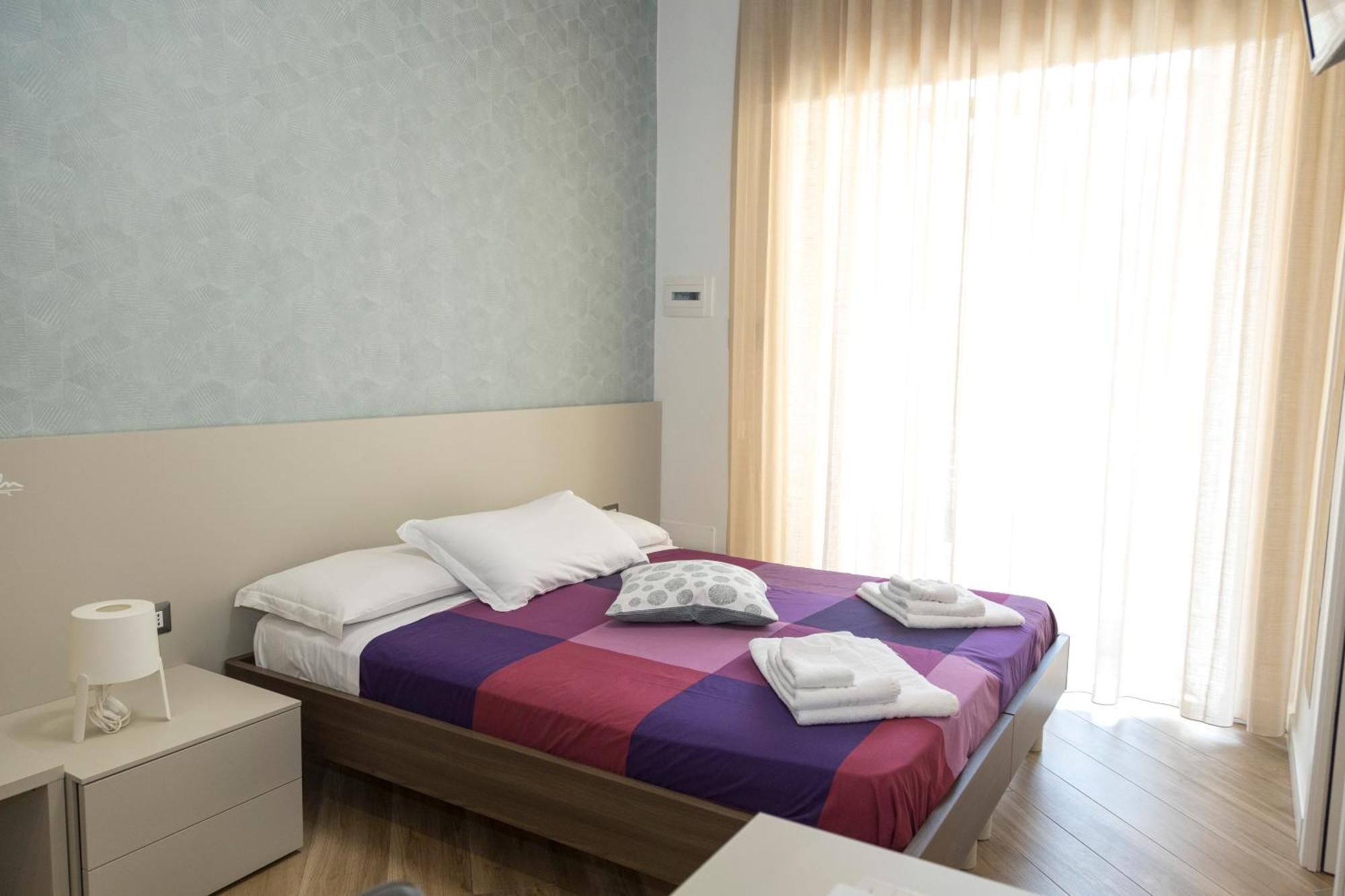 Rooms Garibaldi نابولي المظهر الخارجي الصورة