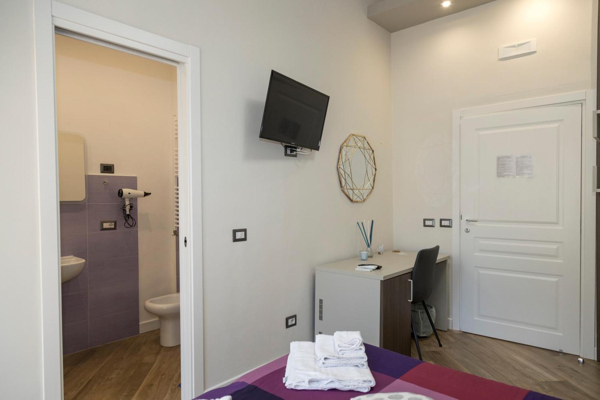 Rooms Garibaldi نابولي المظهر الخارجي الصورة